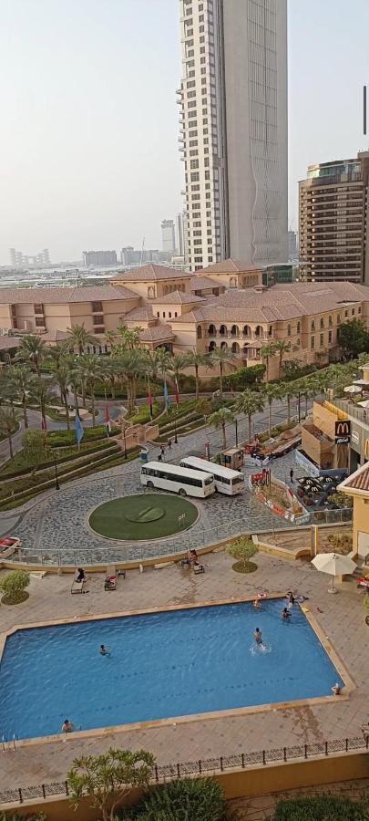 Pirates Bay Hostel Dubai Bagian luar foto